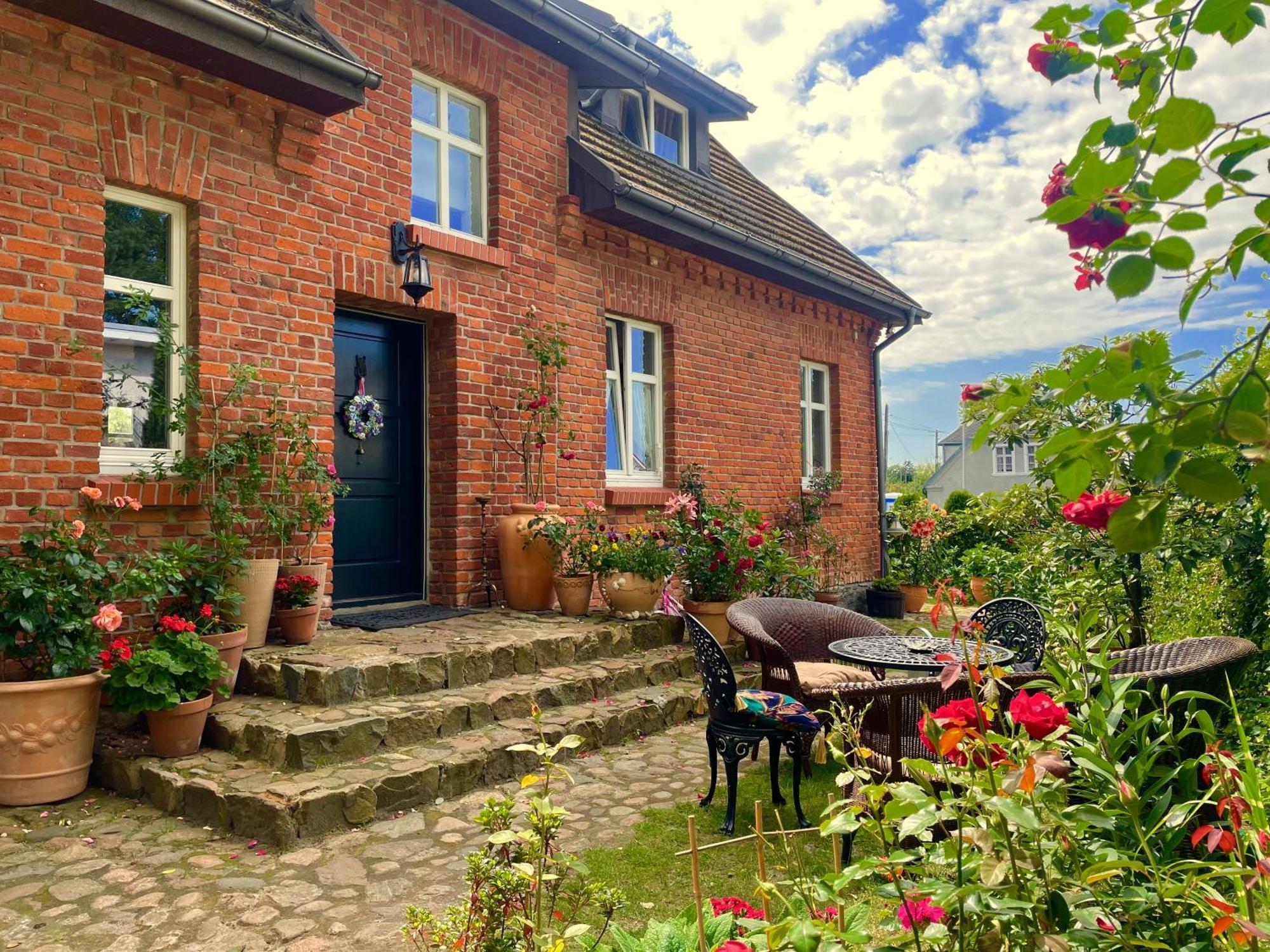 Baltic Home Dunya Миелно Екстериор снимка